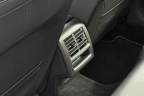 MM72KNU Volkswagen Golf 1.5 TSI R-Line 5dr **18' BERGAMO ALLOYS** Thumbnail #32