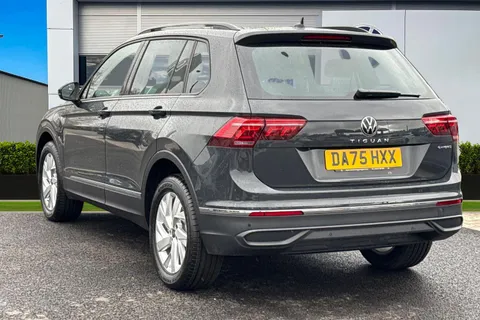2 of 44 for VOLKSWAGEN TIGUAN LIFE TSI PHEV S-A