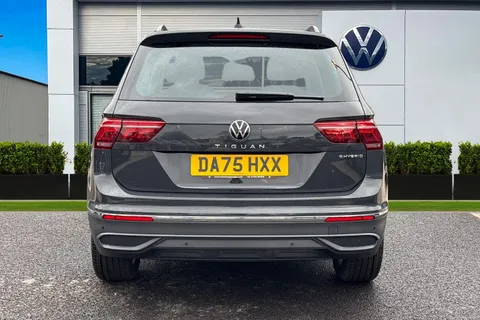 4 of 44 for VOLKSWAGEN TIGUAN LIFE TSI PHEV S-A