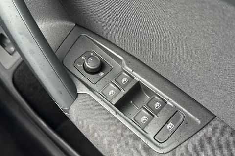 20 of 44 for VOLKSWAGEN TIGUAN LIFE TSI PHEV S-A