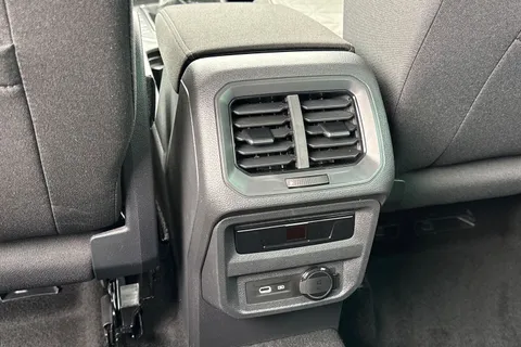 28 of 44 for VOLKSWAGEN TIGUAN LIFE TSI PHEV S-A