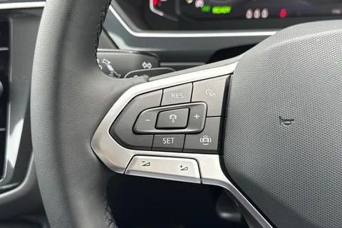 30 of 44 for VOLKSWAGEN TIGUAN LIFE TSI PHEV S-A