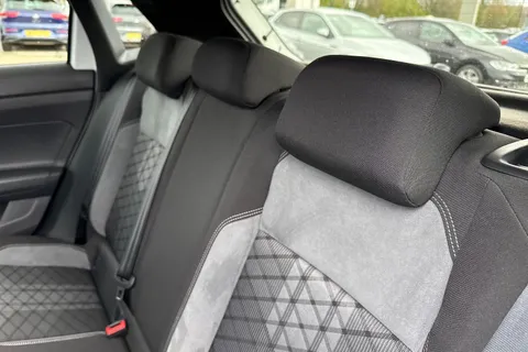 MK24NCX Volkswagen Polo 1.0 TSI R-Line 5dr **17' BERGAMO ALLOYS, HEATED SEATS, BLACK STYLE PACK** Thumbnail #20