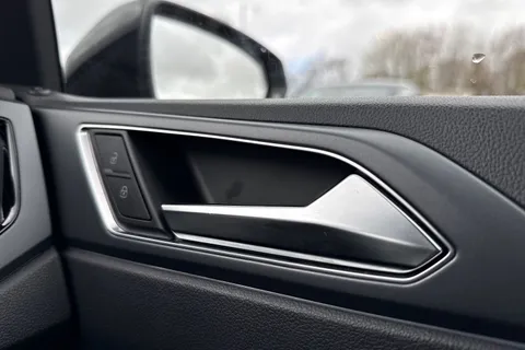 MK24NCX Volkswagen Polo 1.0 TSI R-Line 5dr **17' BERGAMO ALLOYS, HEATED SEATS, BLACK STYLE PACK** Thumbnail #22