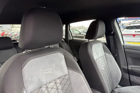 MK24NCX Volkswagen Polo 1.0 TSI R-Line 5dr **17' BERGAMO ALLOYS, HEATED SEATS, BLACK STYLE PACK** Thumbnail #25