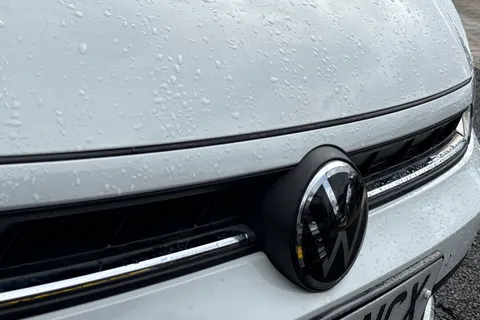 MK24NCX Volkswagen Polo 1.0 TSI R-Line 5dr **17' BERGAMO ALLOYS, HEATED SEATS, BLACK STYLE PACK** Thumbnail #29