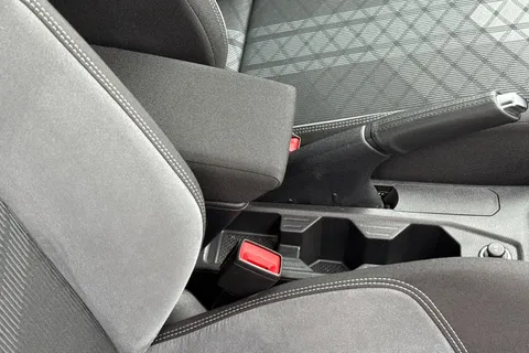 MK24NCX Volkswagen Polo 1.0 TSI R-Line 5dr **17' BERGAMO ALLOYS, HEATED SEATS, BLACK STYLE PACK** Thumbnail #36