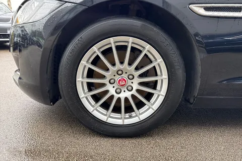 10 of 39 for Jaguar XF 2.0d Portfolio Sportbrake Euro 6 (s/s) 5dr