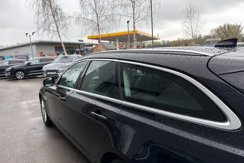 28 of 39 for Jaguar XF 2.0d Portfolio Sportbrake Euro 6 (s/s) 5dr