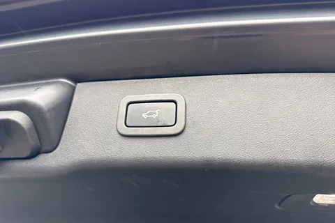 29 of 39 for Jaguar XF 2.0d Portfolio Sportbrake Euro 6 (s/s) 5dr