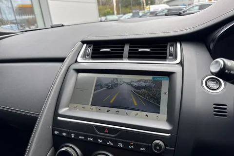 OW19GWM Jaguar E-Pace 2.0 D180 R-Dynamic HSE Auto AWD Euro 6 (s/s) 5dr Thumbnail #39