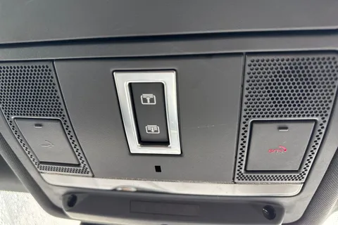 OW19GWM Jaguar E-Pace 2.0 D180 R-Dynamic HSE Auto AWD Euro 6 (s/s) 5dr Thumbnail #41