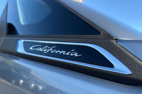 27 of 62 for Volkswagen California Ocean T7 SWB 150PS 2.0 TDi DSG - 19' Alloys/Advanced Park/Tow Pack