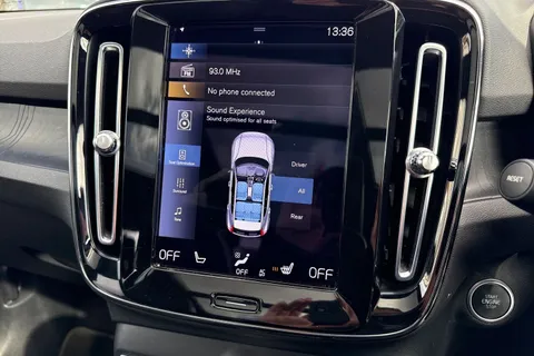 SY72GXT Volvo Xc40 1.5h T5 Recharge 10.7kWh Ultimate Dark Auto Euro 6 (s/s) 5dr Thumbnail #39