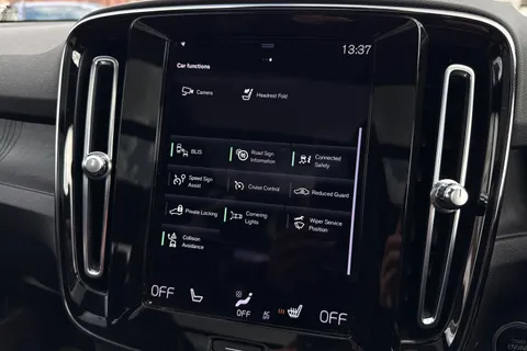 SY72GXT Volvo Xc40 1.5h T5 Recharge 10.7kWh Ultimate Dark Auto Euro 6 (s/s) 5dr Thumbnail #43