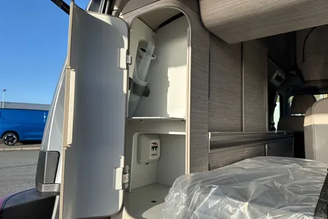 37 of 62 for Volkswagen California Ocean T7 SWB 150PS 2.0 TDi DSG - 19' Alloys/Advanced Park/Tow Pack