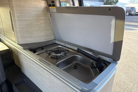 38 of 62 for Volkswagen California Ocean T7 SWB 150PS 2.0 TDi DSG - 19' Alloys / Tow Pack