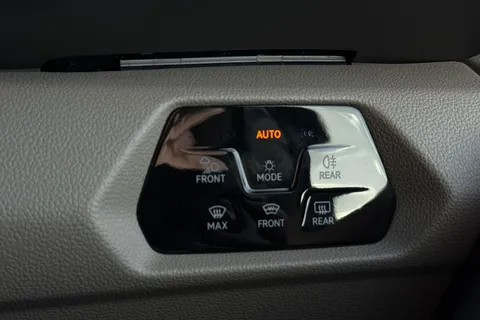 50 of 62 for Volkswagen California Ocean T7 SWB 150PS 2.0 TDi DSG - 19' Alloys/Advanced Park/Tow Pack