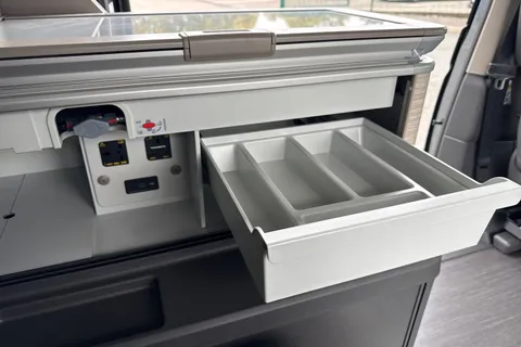 44 of 63 for Volkswagen California Ocean T7 SWB 150PS 2.0 TDi DSG - 19' Alloys/Del Mileage