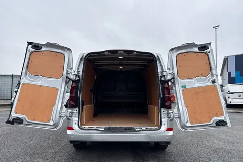 RF25XMS Volkswagen Transporter 2.0 TDI 110 Commerce Plus Van Thumbnail #8