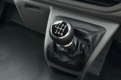 RF25XMS Volkswagen Transporter 2.0 TDI 110 Commerce Plus Van Thumbnail #24