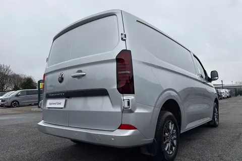 RF25XMS Volkswagen Transporter 2.0 TDI 110 Commerce Plus Van Thumbnail #31