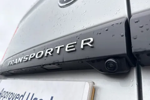 DG75BXE Volkswagen Transporter 2.0 TDI 110 Commerce Pro Van Thumbnail #31