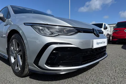 KN23USC Volkswagen Golf 2.0TDI (150PS) R-Line DSG ⭐Sunroof, Rear view camera⭐ Thumbnail #10