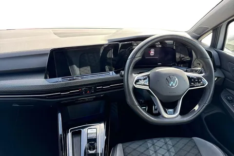 KN23USC Volkswagen Golf 2.0TDI (150PS) R-Line DSG ⭐Sunroof, Rear view camera⭐ Thumbnail #19