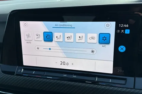 KN23USC Volkswagen Golf 2.0TDI (150PS) R-Line DSG ⭐Sunroof, Rear view camera⭐ Thumbnail #23