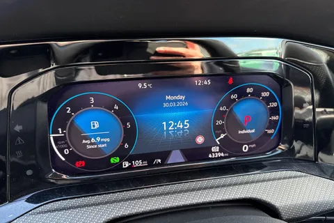 KN23USC Volkswagen Golf 2.0TDI (150PS) R-Line DSG ⭐Sunroof, Rear view camera⭐ Thumbnail #44