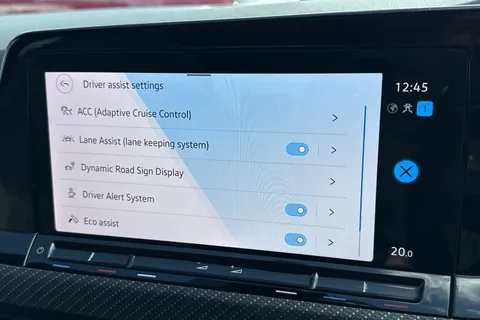 KN23USC Volkswagen Golf 2.0TDI (150PS) R-Line DSG ⭐Sunroof, Rear view camera⭐ Thumbnail #49