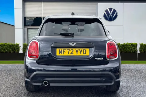 MF72YYD Mini Hatch 1.5 Cooper Exclusive Steptronic Euro 6 (s/s) 5dr Thumbnail #5