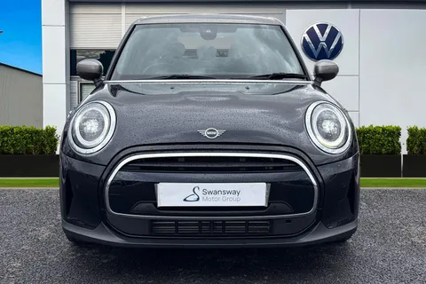 MF72YYD Mini Hatch 1.5 Cooper Exclusive Steptronic Euro 6 (s/s) 5dr Thumbnail #6