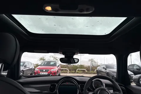 MF72YYD Mini Hatch 1.5 Cooper Exclusive Steptronic Euro 6 (s/s) 5dr Thumbnail #29