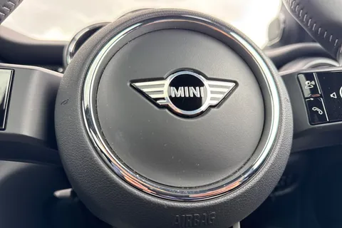 MF72YYD Mini Hatch 1.5 Cooper Exclusive Steptronic Euro 6 (s/s) 5dr Thumbnail #34