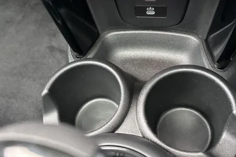 MF72YYD Mini Hatch 1.5 Cooper Exclusive Steptronic Euro 6 (s/s) 5dr Thumbnail #36