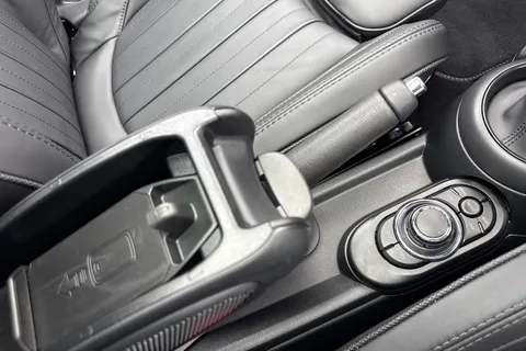 MF72YYD Mini Hatch 1.5 Cooper Exclusive Steptronic Euro 6 (s/s) 5dr Thumbnail #38