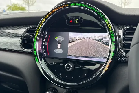 MF72YYD Mini Hatch 1.5 Cooper Exclusive Steptronic Euro 6 (s/s) 5dr Thumbnail #40