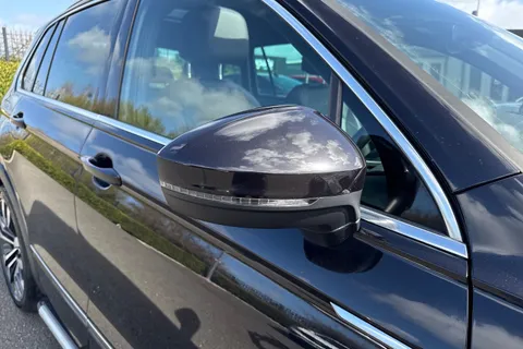 DA68OGS Volkswagen Tiguan 2.0 TDI R-Line DSG 4Motion Euro 6 (s/s) 5dr Thumbnail #37