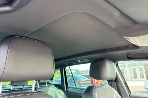 DA68OGS Volkswagen Tiguan 2.0 TDI R-Line DSG 4Motion Euro 6 (s/s) 5dr Thumbnail #40