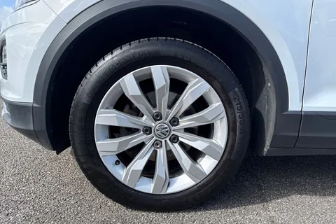 MK68OAU Volkswagen T-Roc 1.6 TDI SE Euro 6 (s/s) 5dr Thumbnail #13