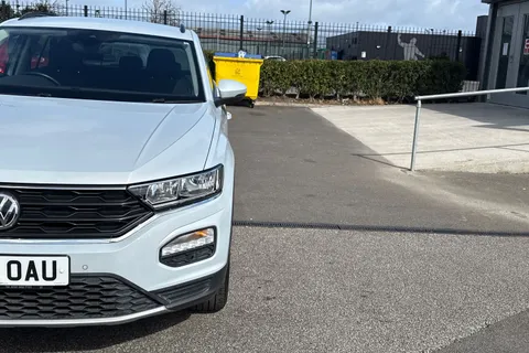 MK68OAU Volkswagen T-Roc 1.6 TDI SE Euro 6 (s/s) 5dr Thumbnail #27