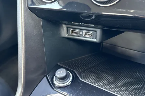 MK68OAU Volkswagen T-Roc 1.6 TDI SE Euro 6 (s/s) 5dr Thumbnail #53