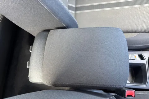 MK68OAU Volkswagen T-Roc 1.6 TDI SE Euro 6 (s/s) 5dr Thumbnail #57