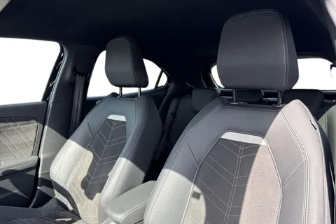 16 of 67 for Vauxhall Mokka Electric 50kWh Ultimate Auto 5dr