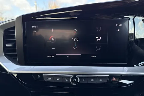 22 of 67 for Vauxhall Mokka Electric 50kWh Ultimate Auto 5dr