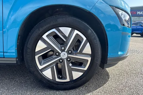 NU23OGK Hyundai Kona 64kWh Ultimate Auto 5dr (10.5kW Charger) Thumbnail #11