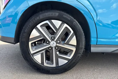 NU23OGK Hyundai Kona 64kWh Ultimate Auto 5dr (10.5kW Charger) Thumbnail #12