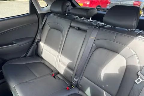 NU23OGK Hyundai Kona 64kWh Ultimate Auto 5dr (10.5kW Charger) Thumbnail #20